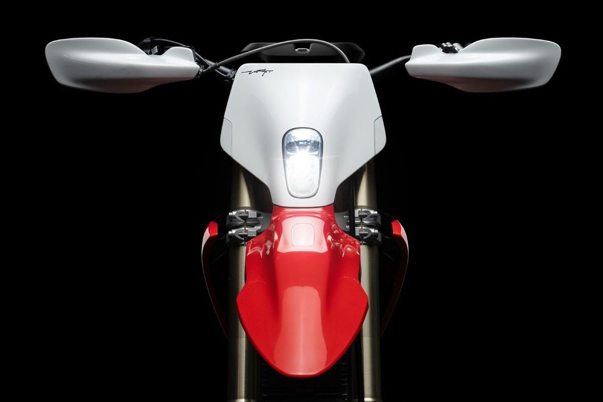 VARG EX, l'enduro secondo Stark Future